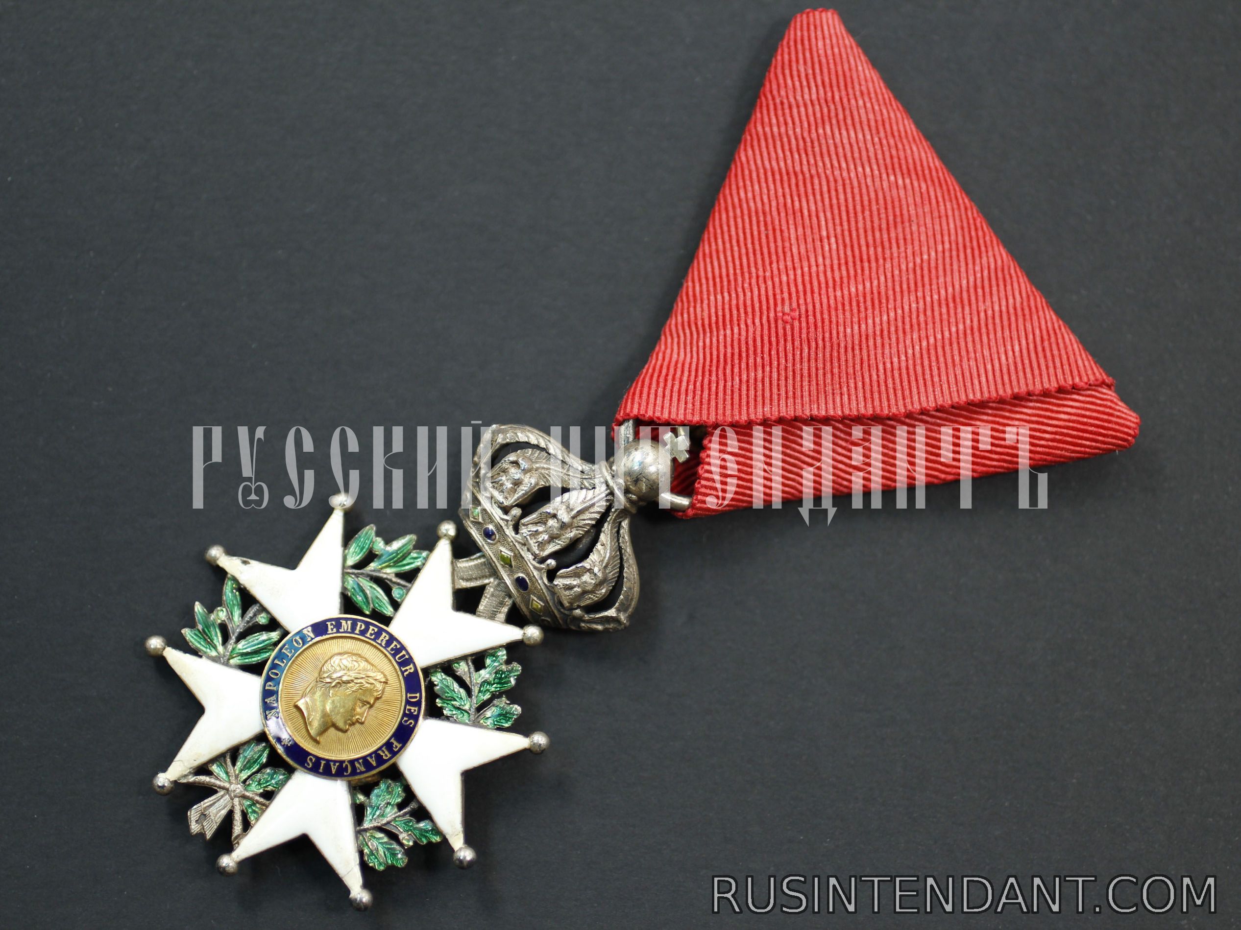 Фото 3: Знак ордена "Почетный Легион" 