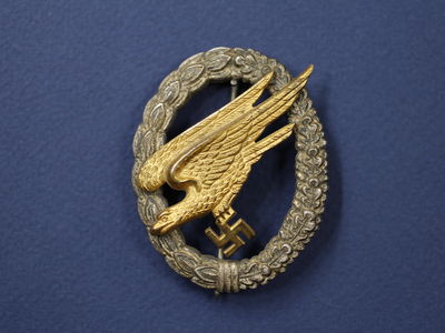 Квалификационный знак Парашютист-стрелок Люфтваффе