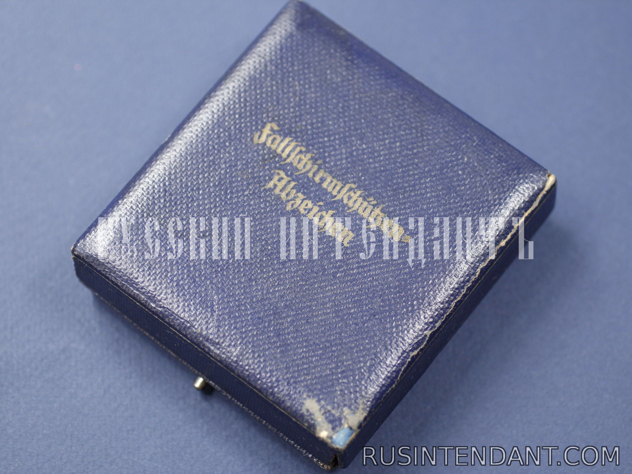 Фото 4: Квалификационный знак Парашютист-стрелок Люфтваффе с наградным листом 