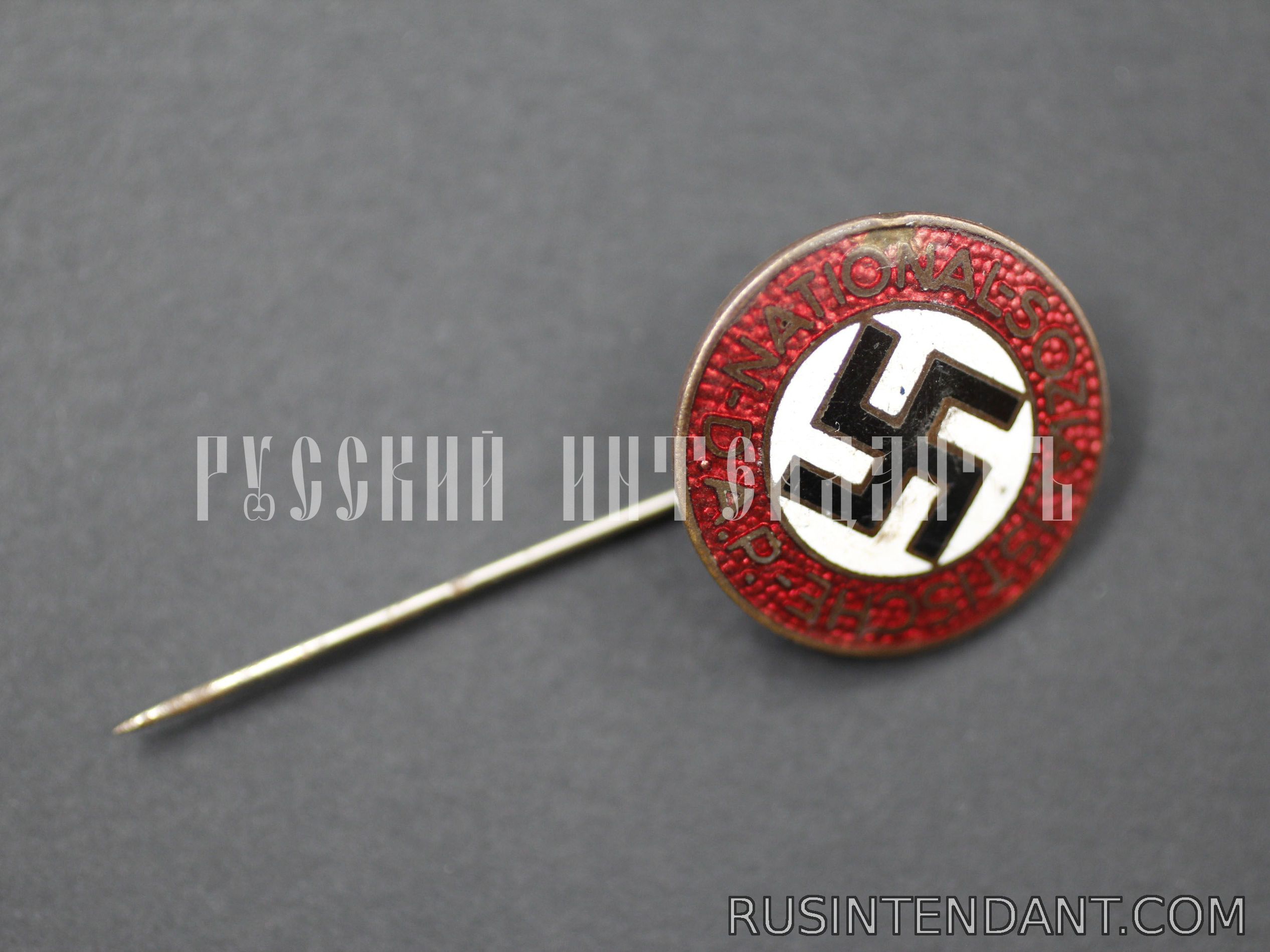 Фото 2: Членский знак NSDAP 