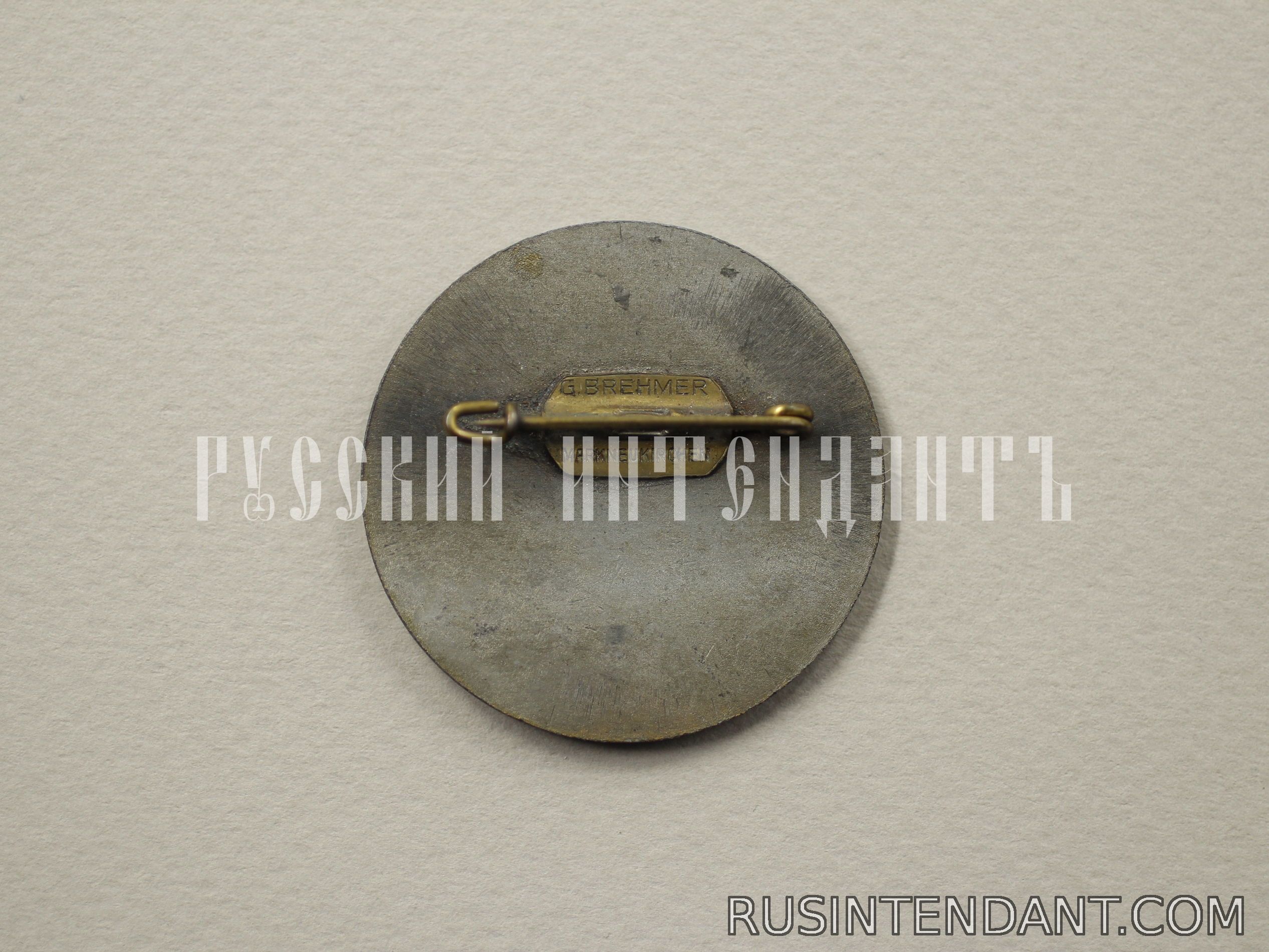 Фото 2: Знак VIII съезда NSDAP 