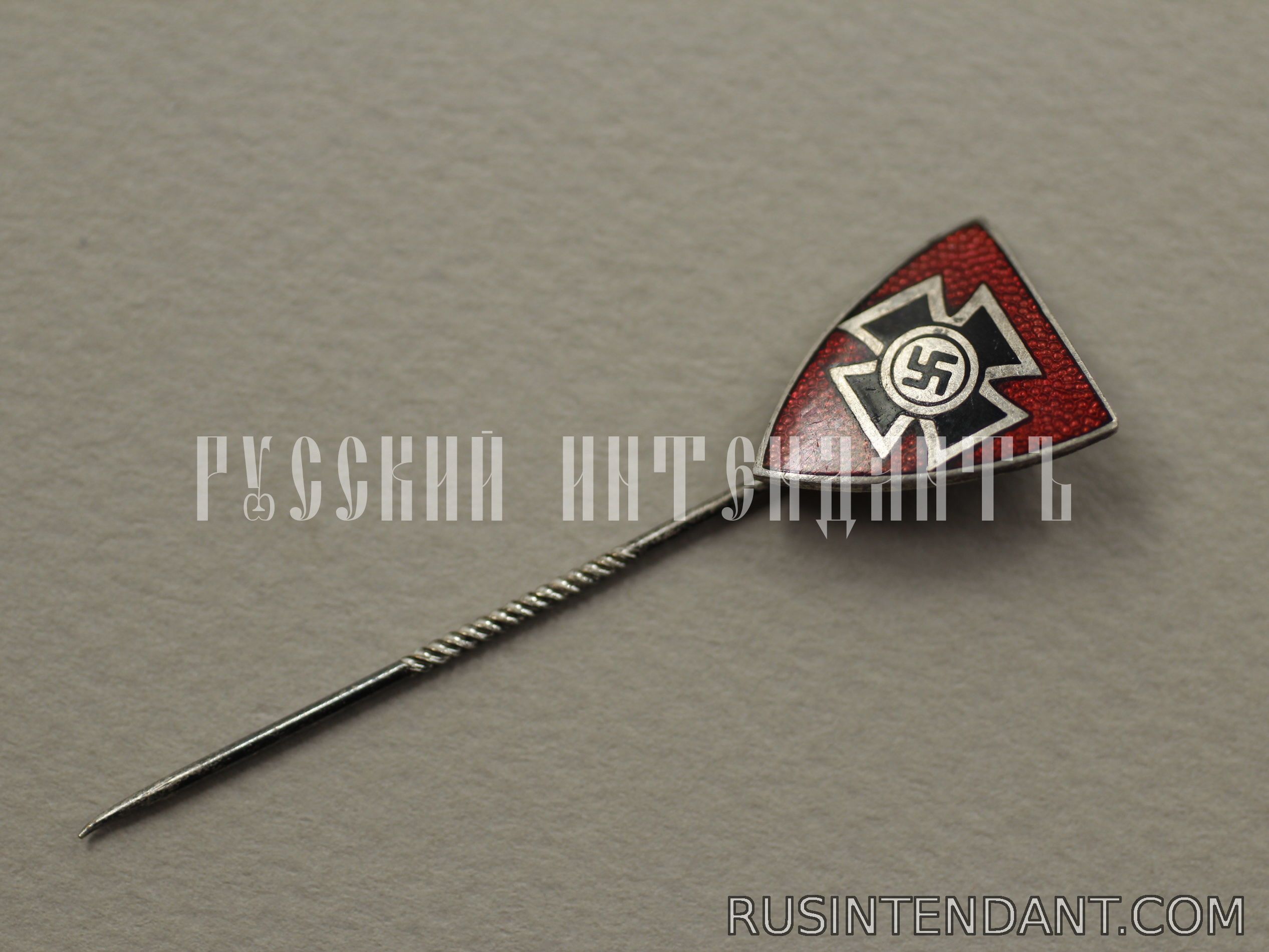 Фото 2: Членский знак NSRKB 