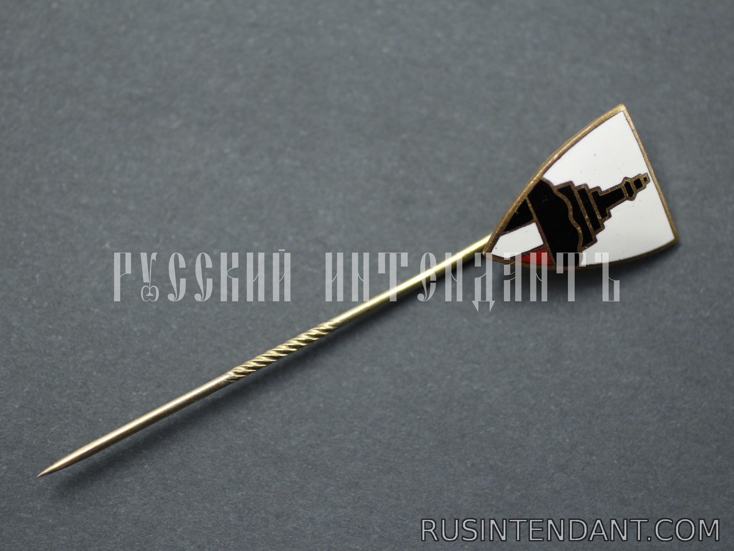 Фото 2: Членский знак DRKB 