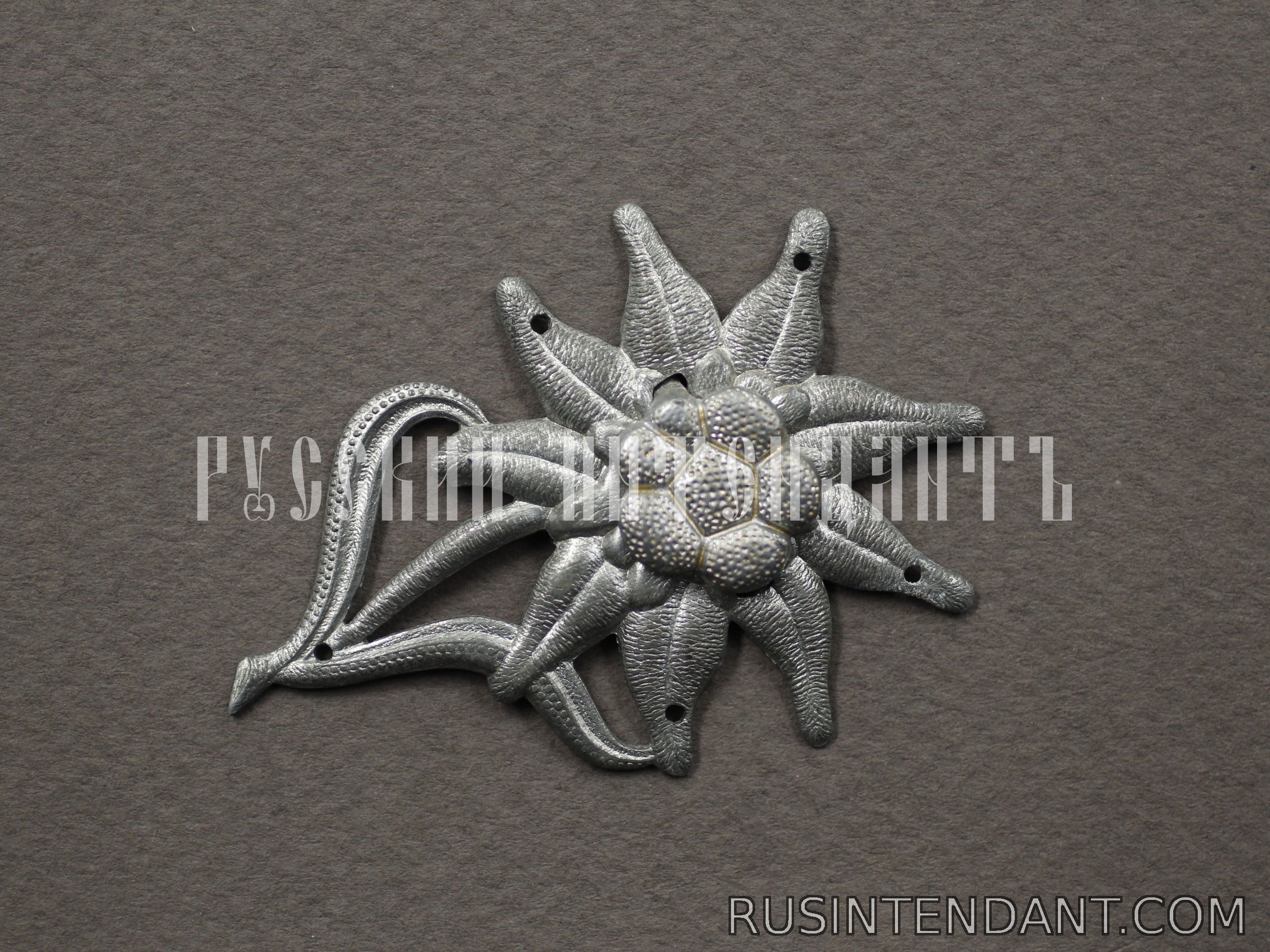 Фото 1: Эмблема на головной убор горно-стрелковых частей Вермахта 