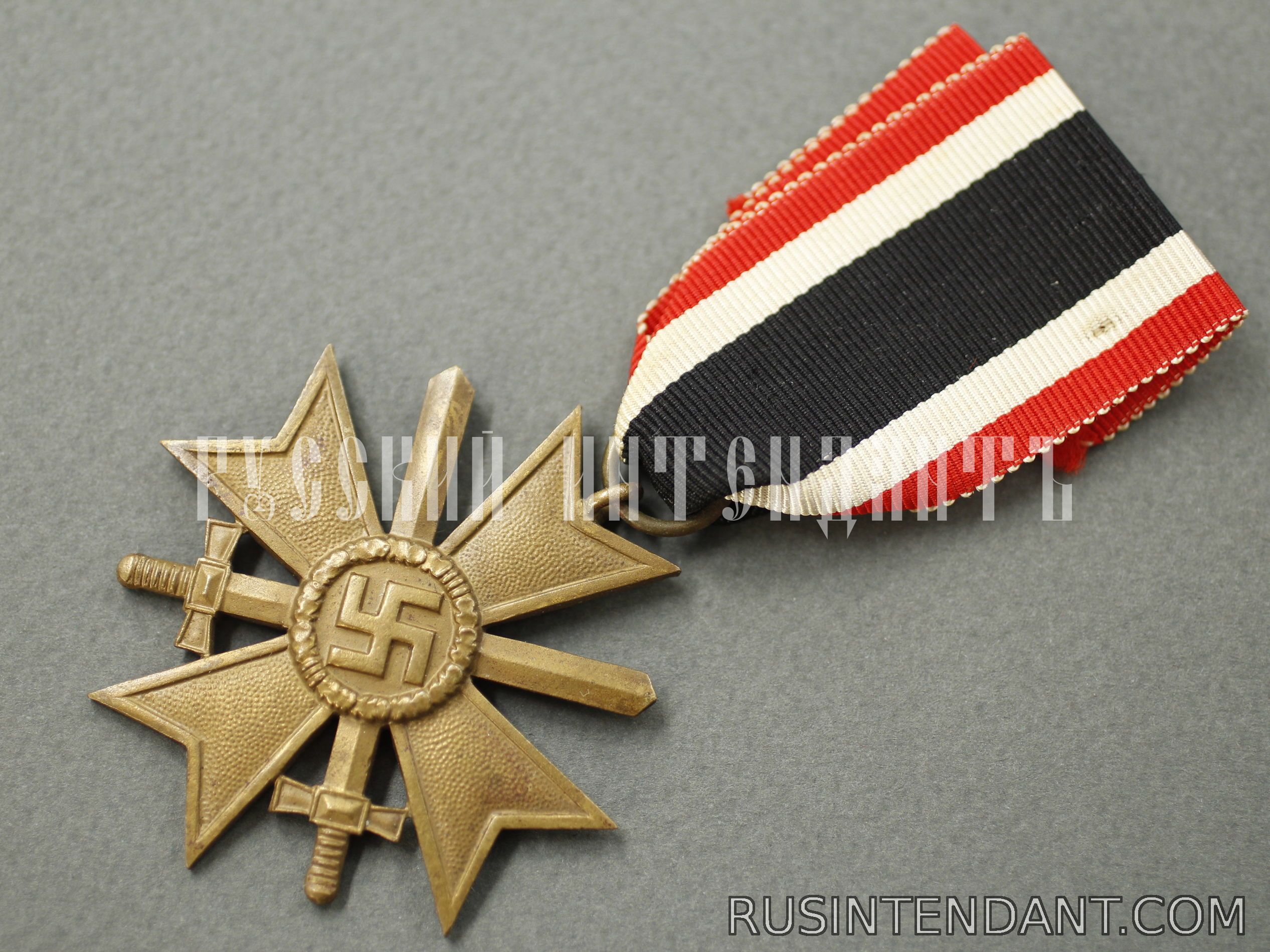 Фото 3: Крест Военных заслуг второго класса с мечами 