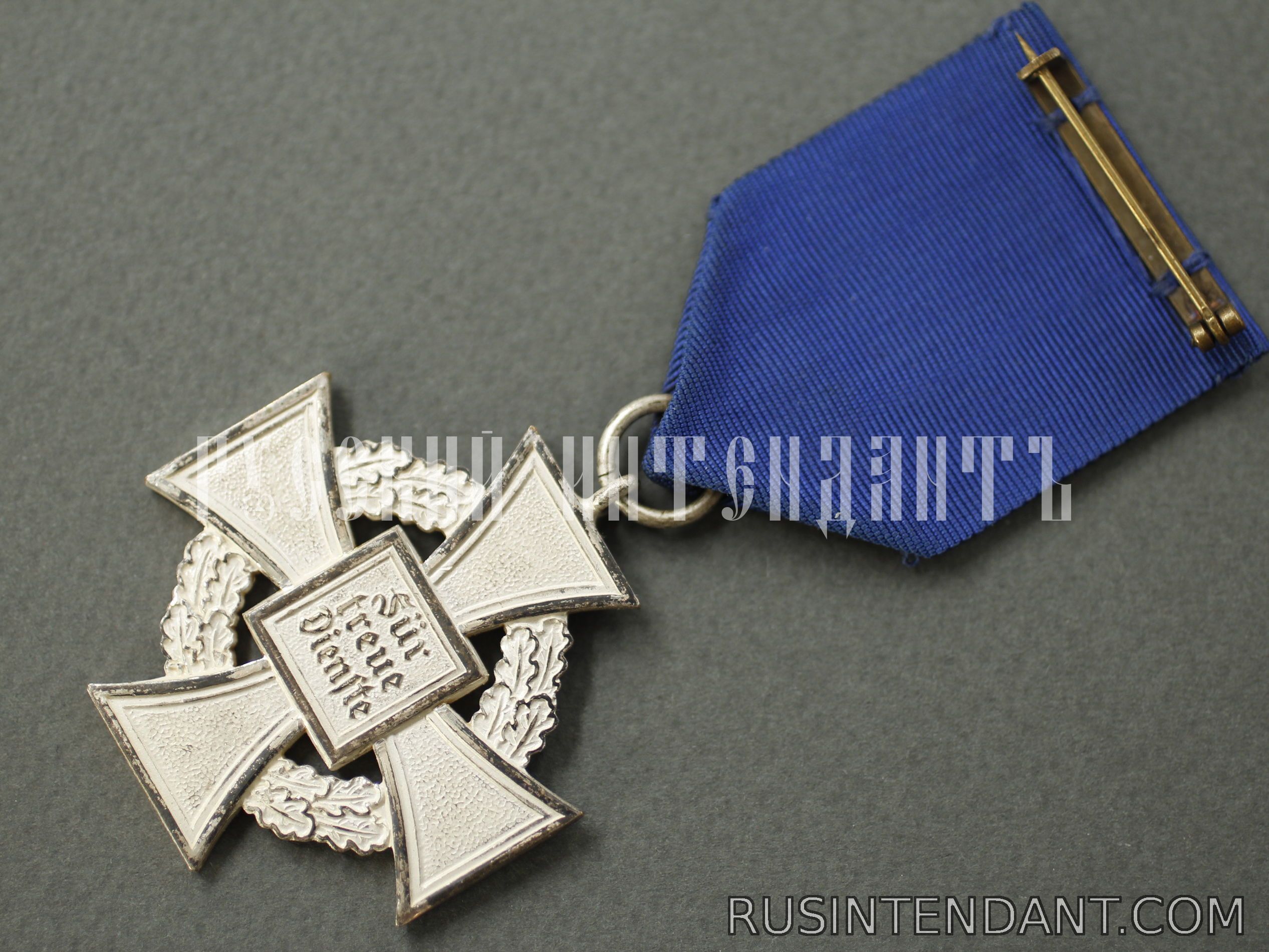 Фото 4: Крест Гражданских заслуг за 25 лет выслуги 