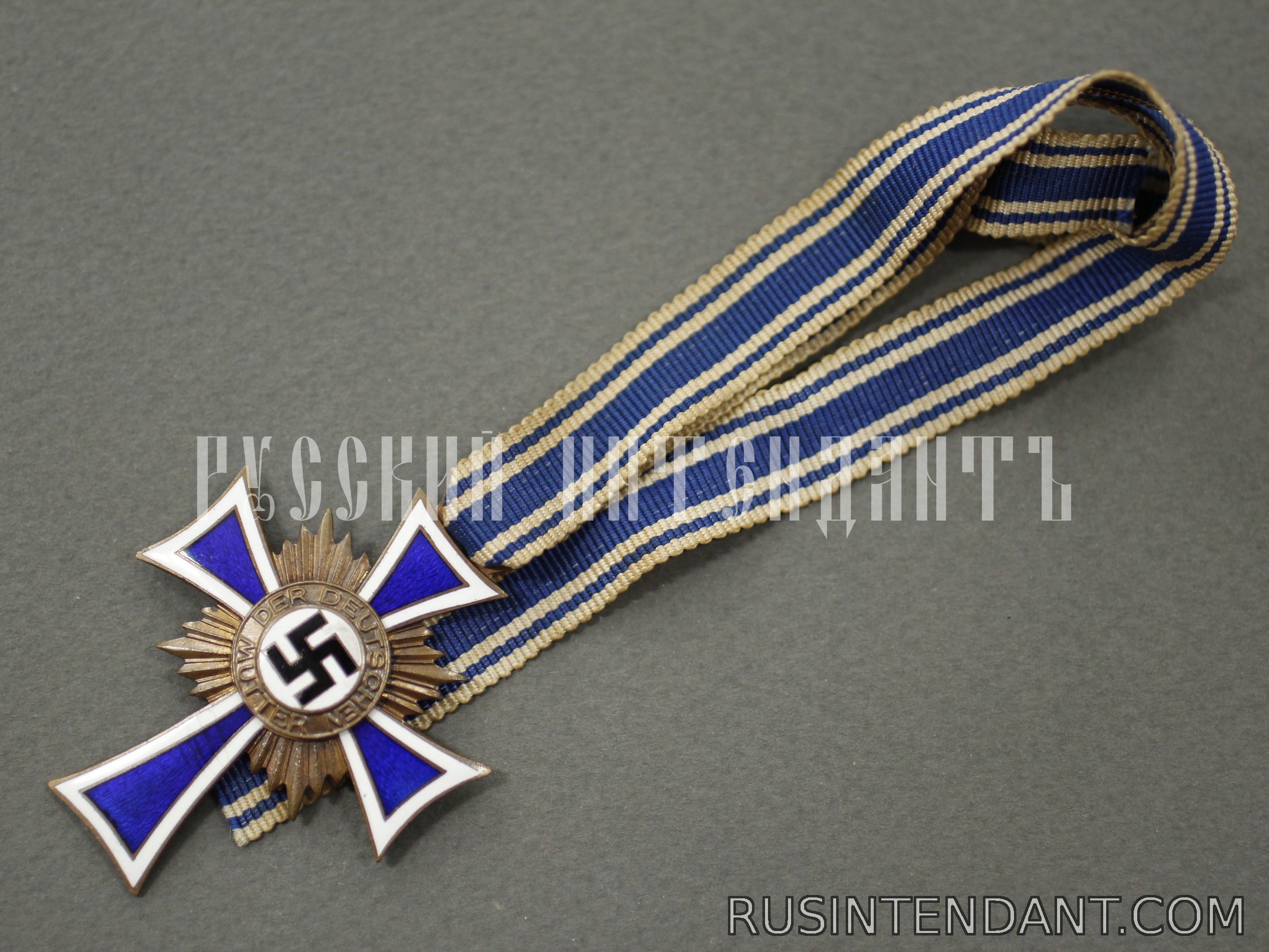 Фото 3: Почетный крест Немецкой матери «Бронзовый» 