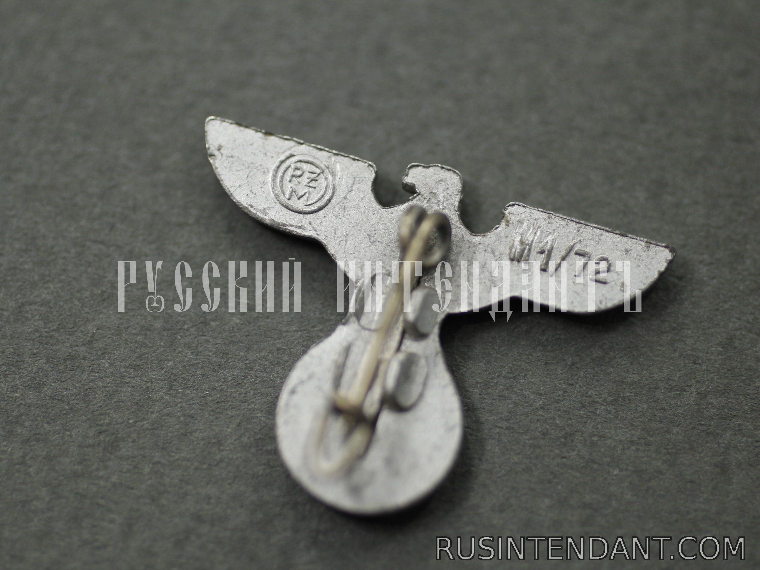 Фото 3: Эмблема NSDAP 