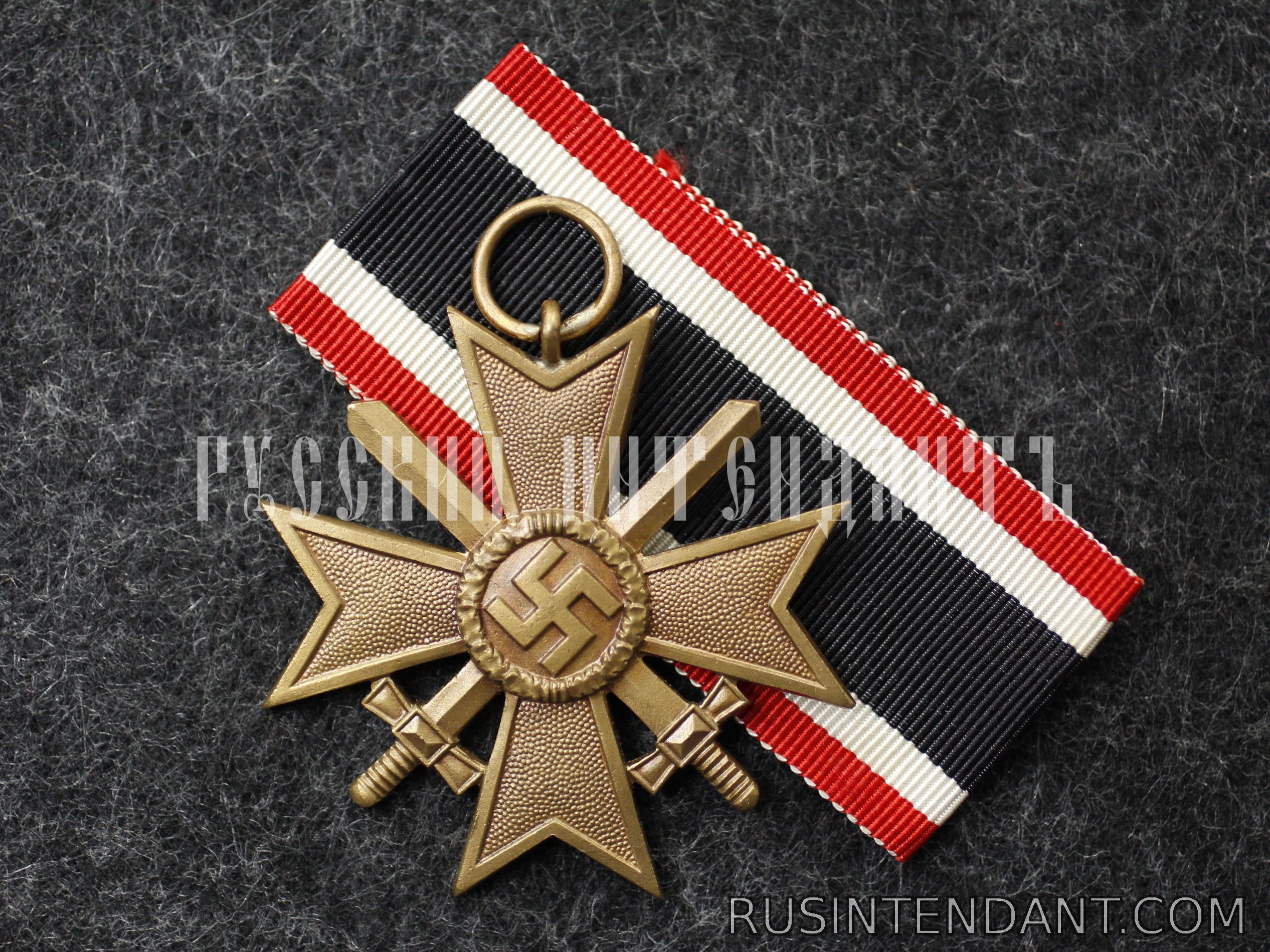 Фото 1: Крест Военных заслуг второго класса с мечами 