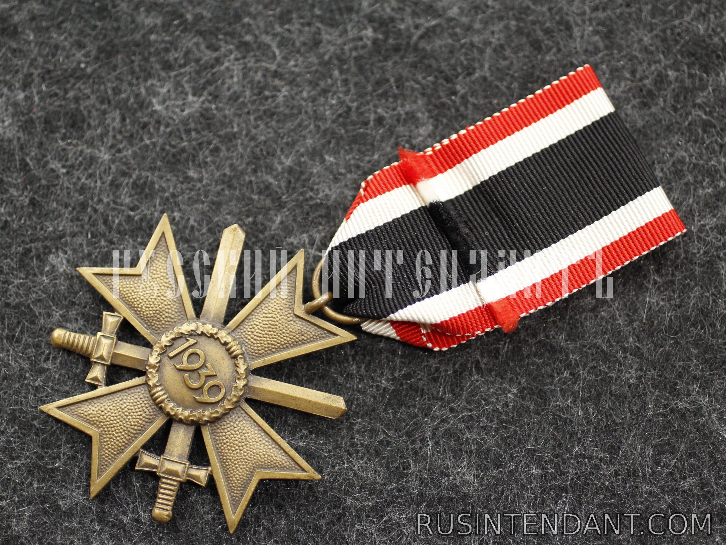 Фото 4: Крест Военных заслуг второго класса с мечами 