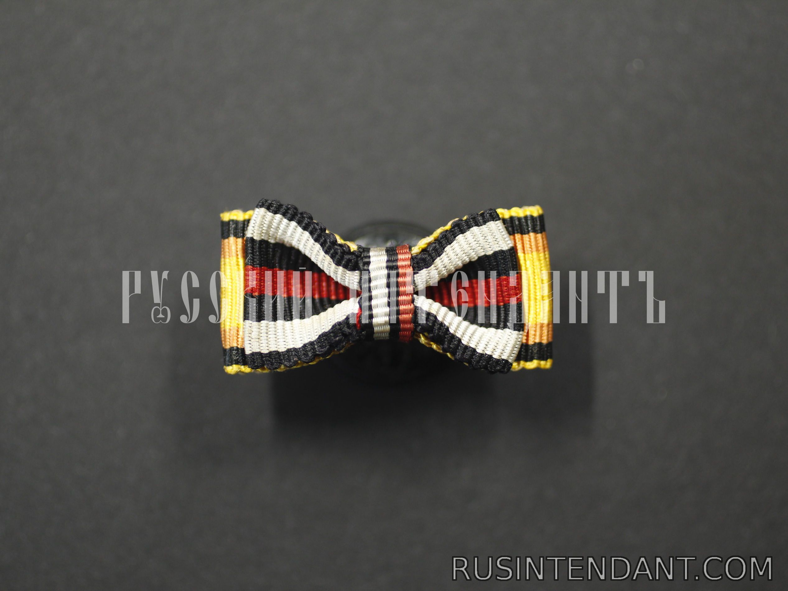 Фото 1: Двойная орденская розетка 