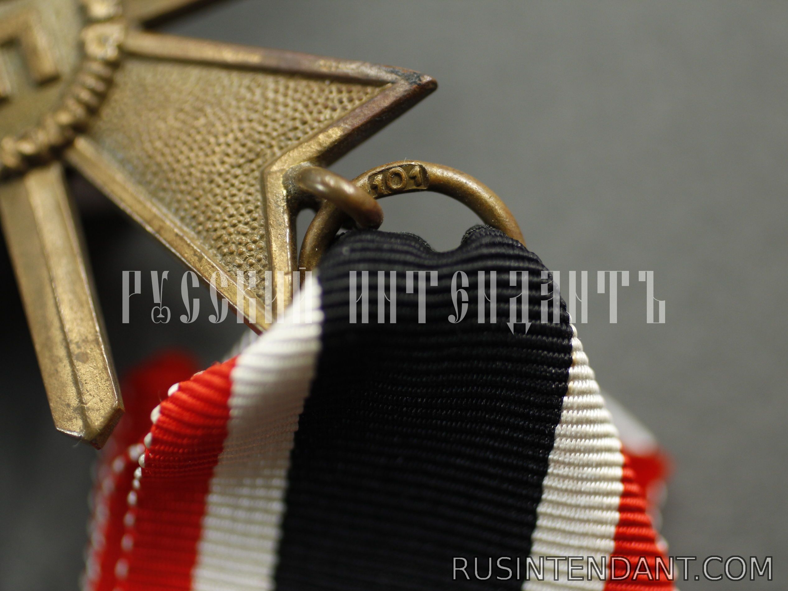 Фото 5: Крест Военных заслуг второго класса с мечами 