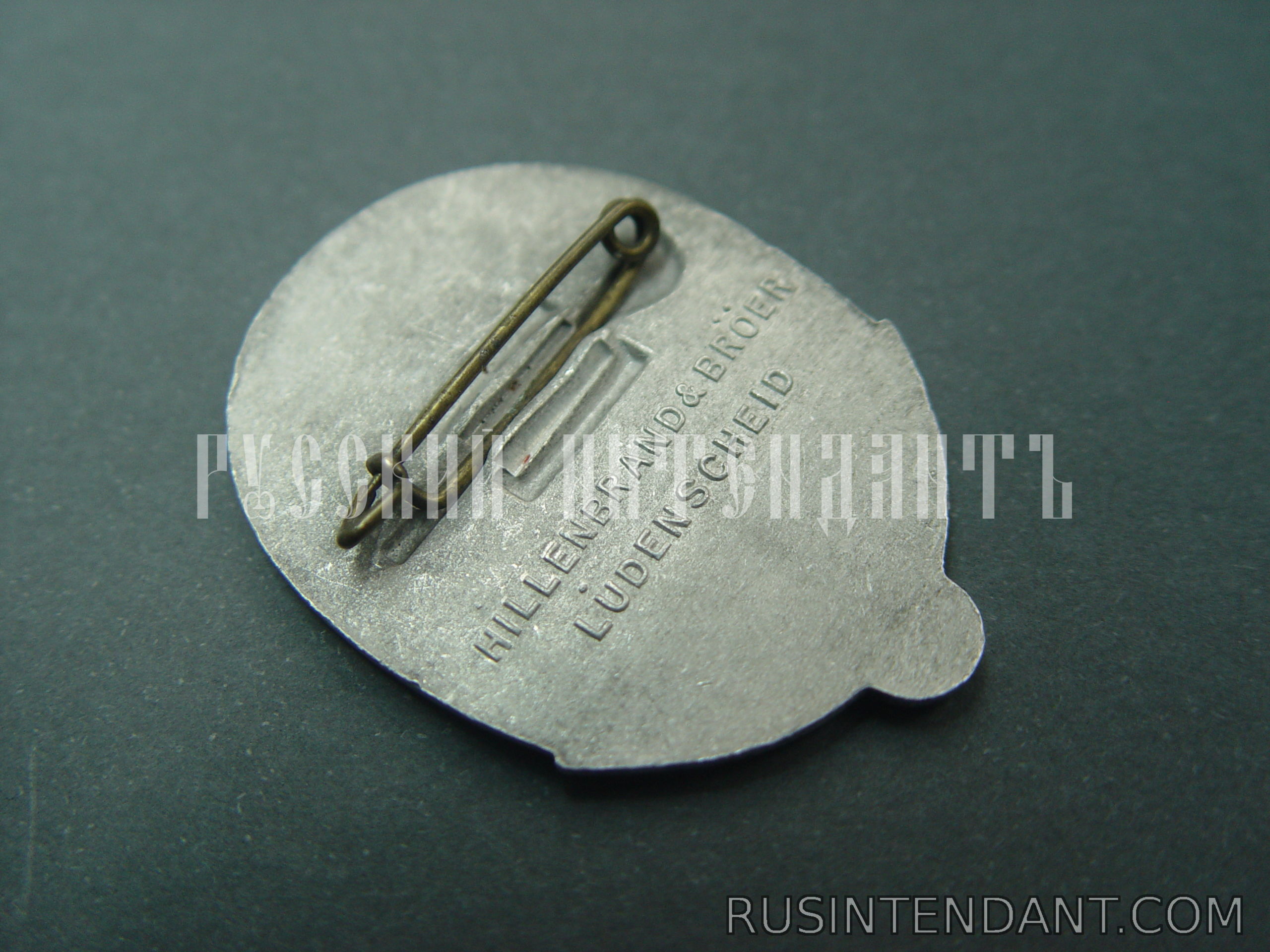 Фото 4: Памятный знак "День труда" 1935 года 