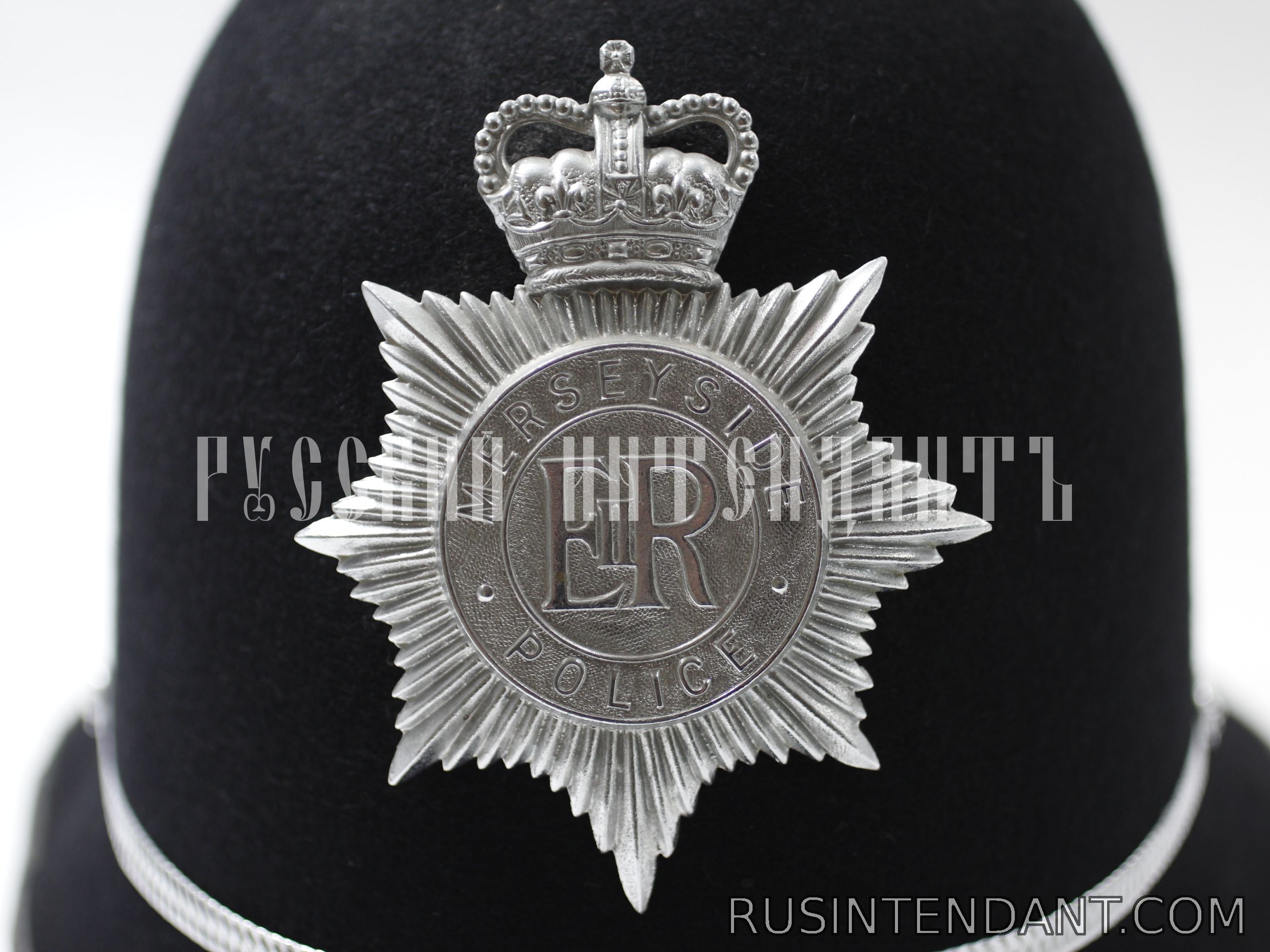 Фото 3: Головной убор констебля MERSEYSIDE 