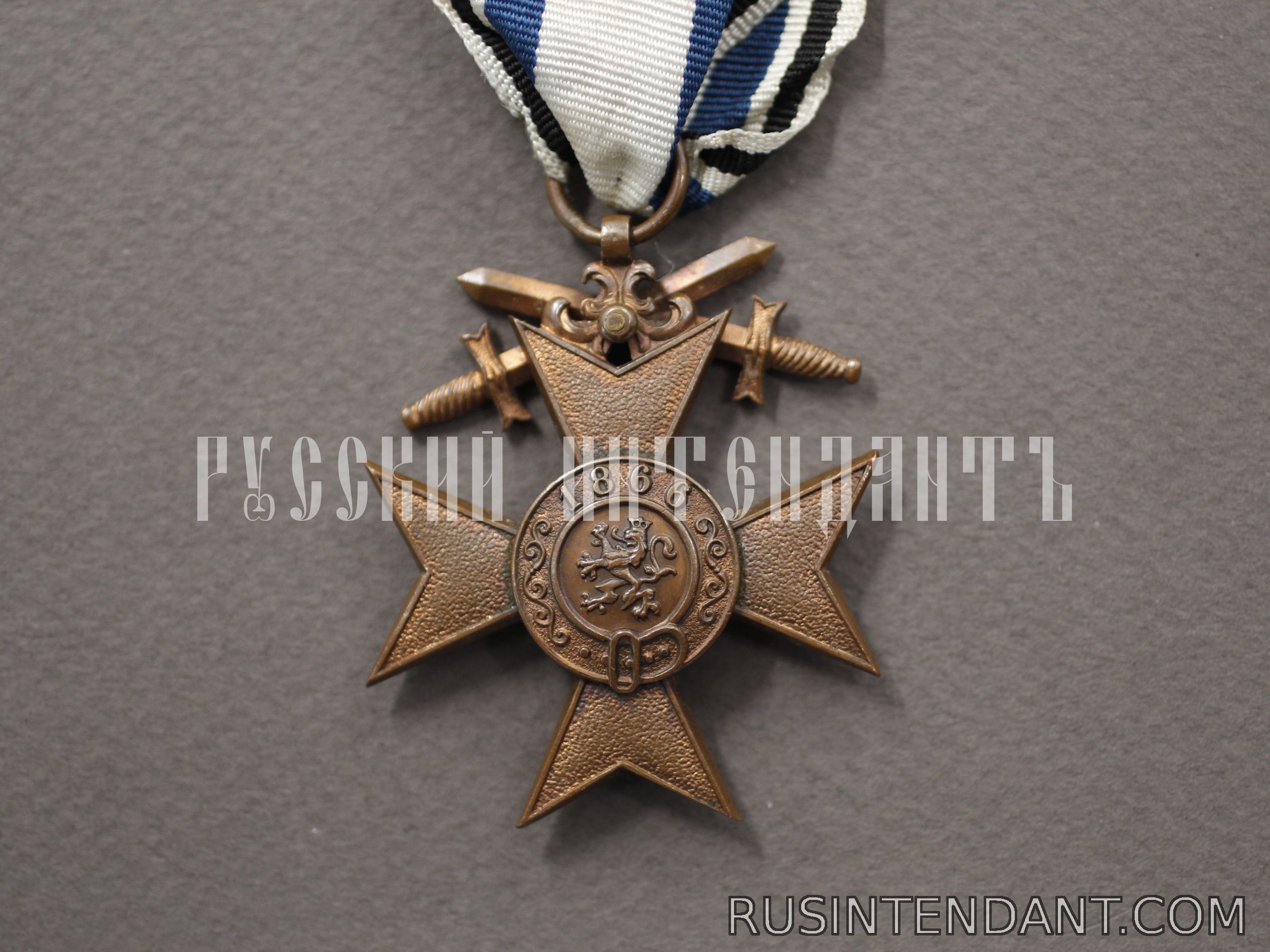 Фото 2: Крест Ордена «За военные заслуги» 3 класса с мечами 