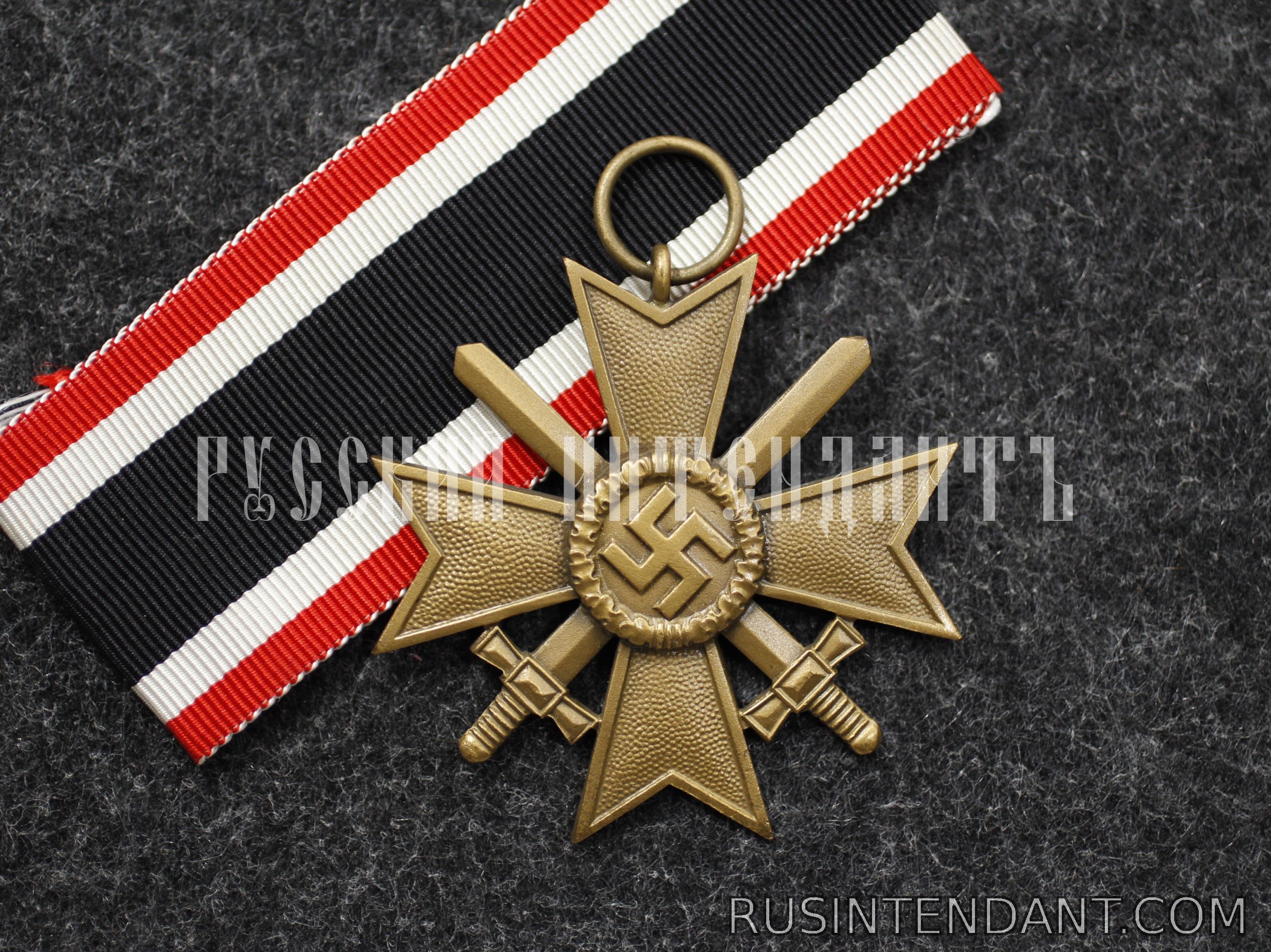 Фото 1: Крест За военные заслуги второго класса с мечами 
