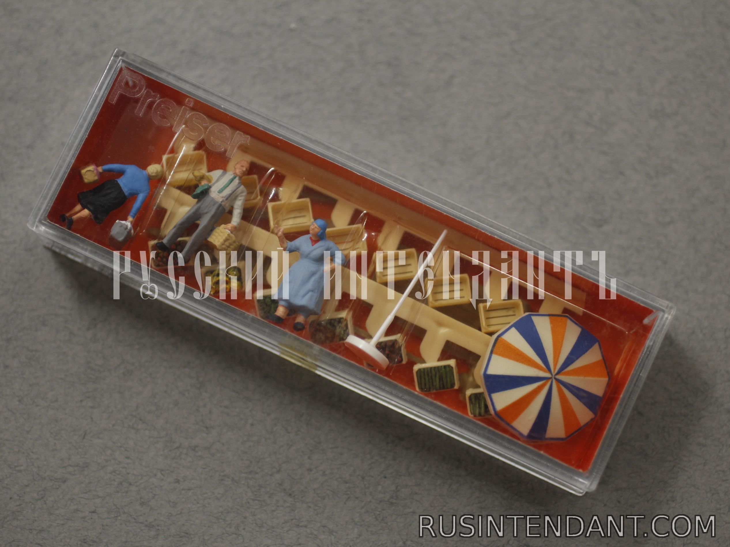 Фото 1: Набор фигурок «На рынке» PREISER 