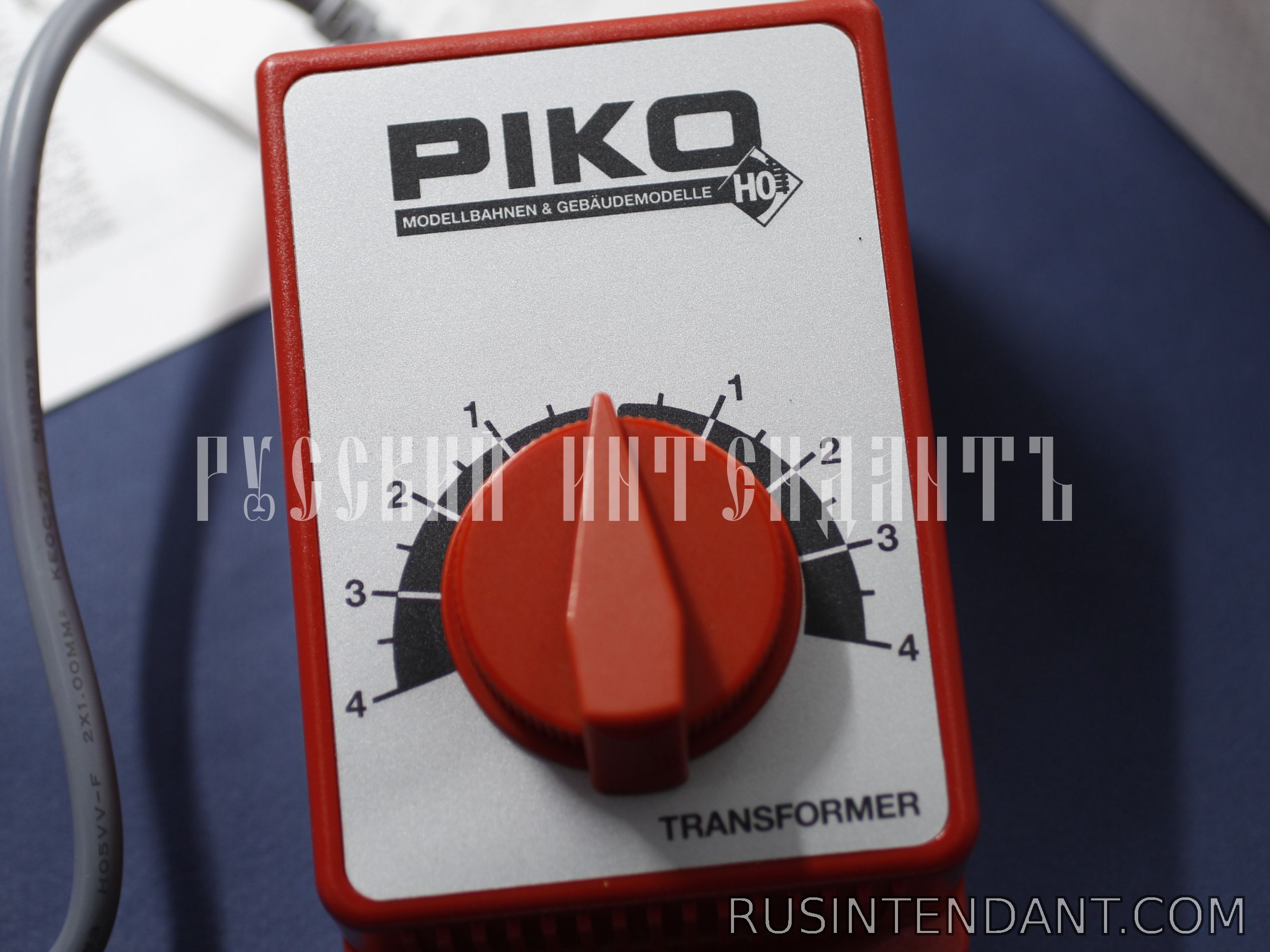 Фото 4: Транформатор PIKO для модельной железной дороги 