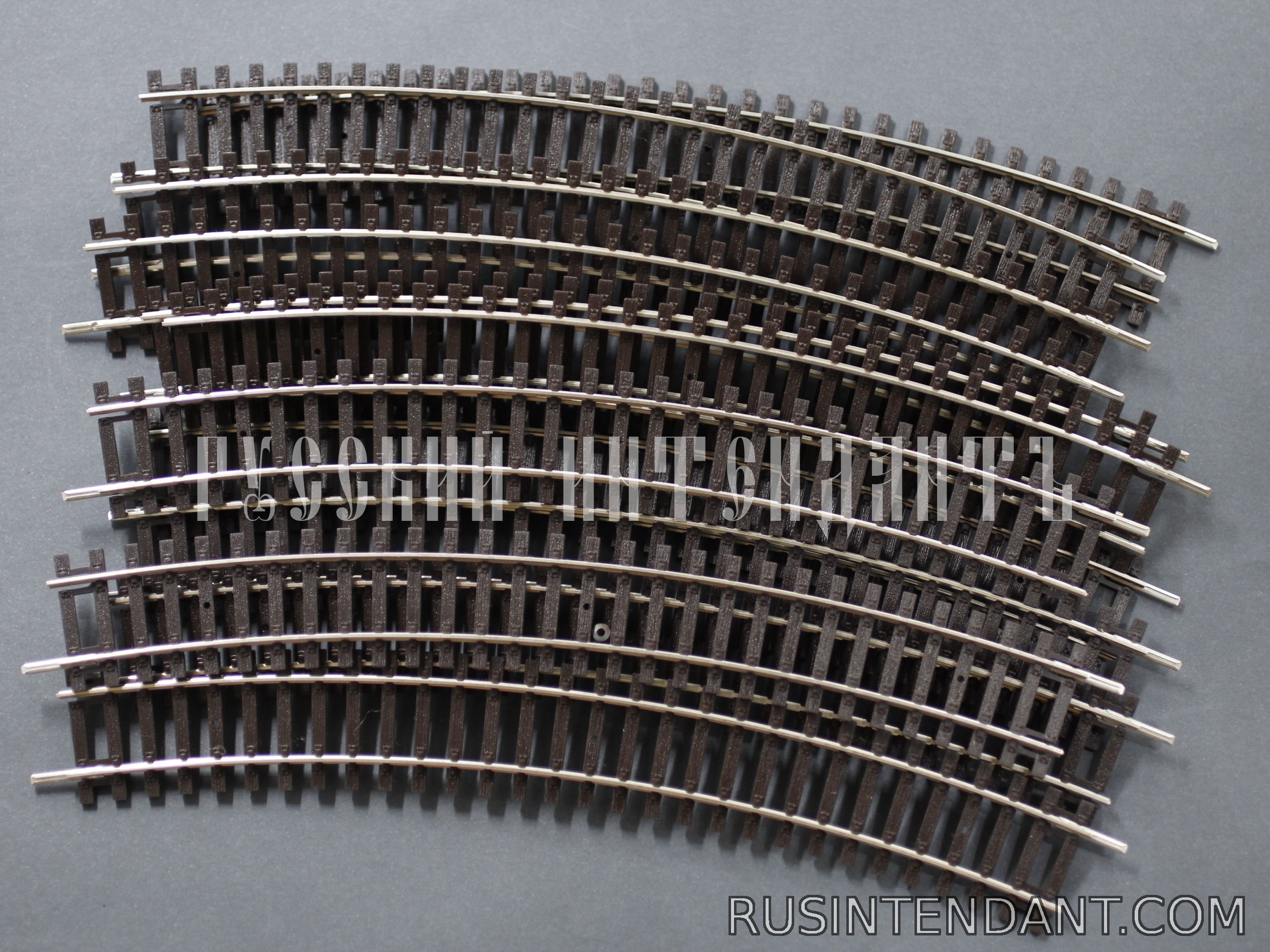 Фото 1: Радиусные рельсы PIKO 