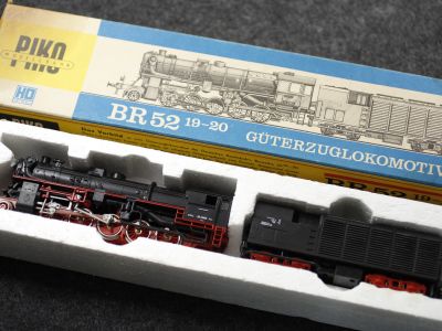 Товарный поезд локомотив BR52 19-20 PIKO