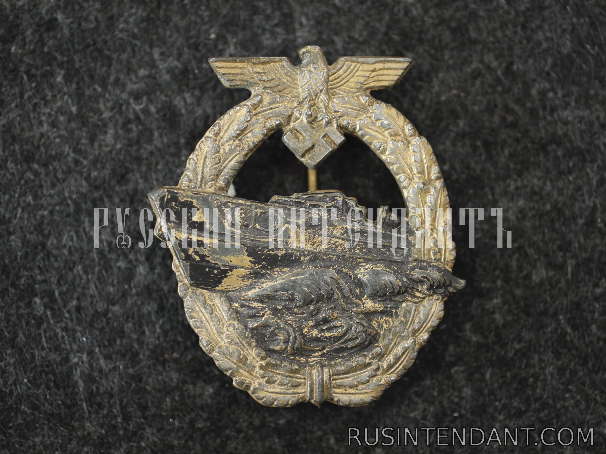 Фото 1: Боевой знак торпедных катеров 