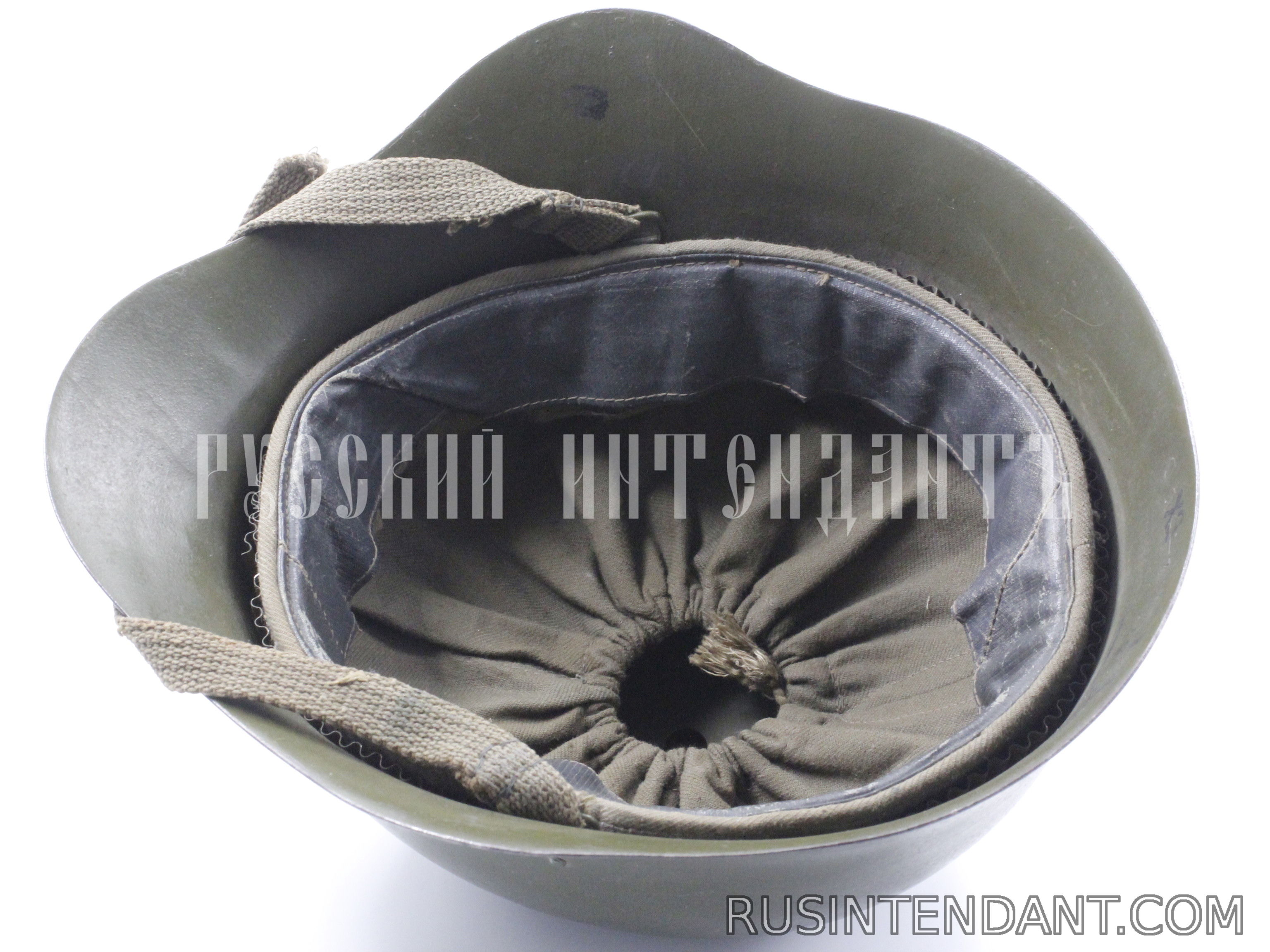 Фото 5: Стальной шлем образца 1936 года 