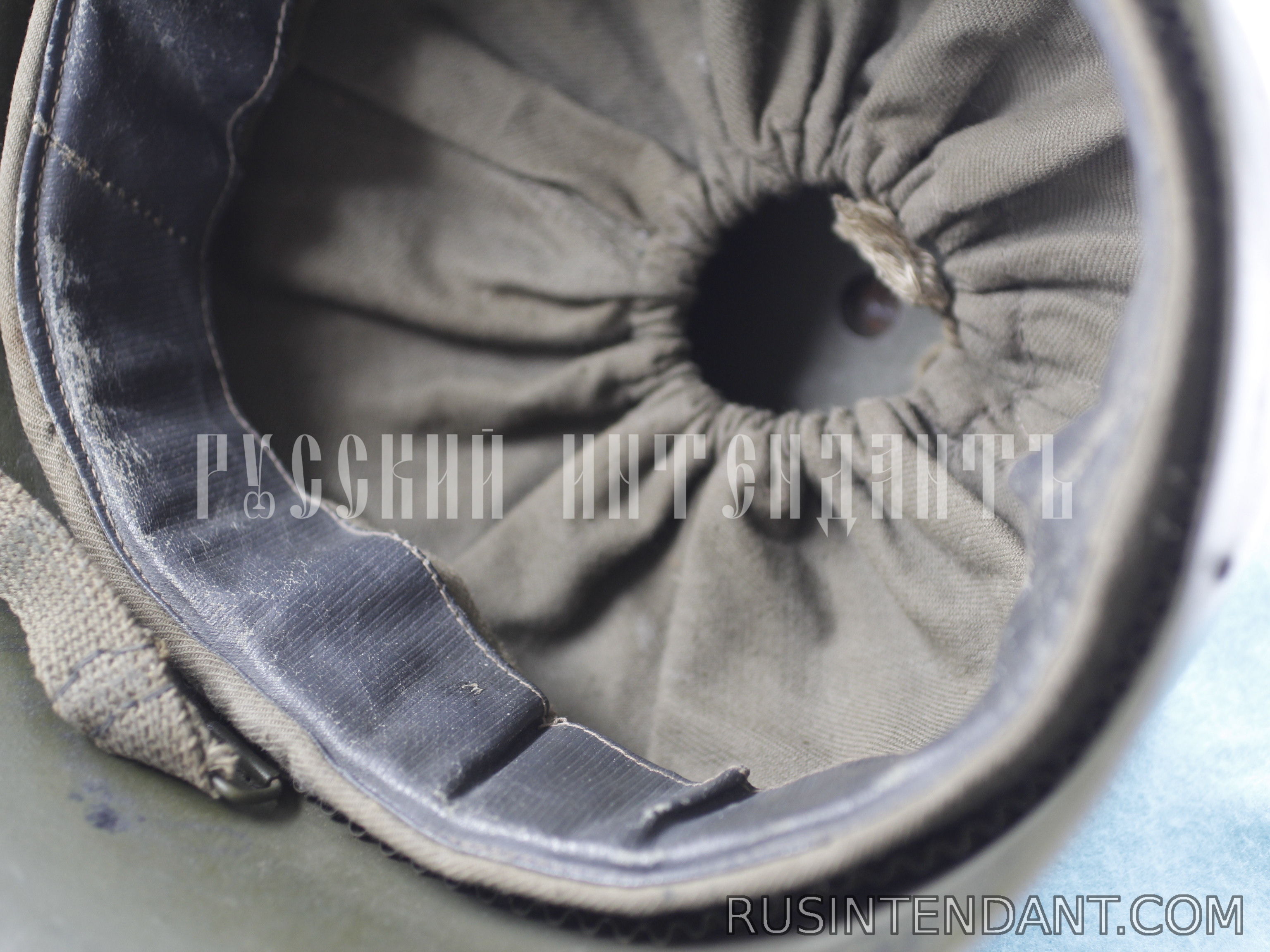 Фото 6: Стальной шлем образца 1936 года 