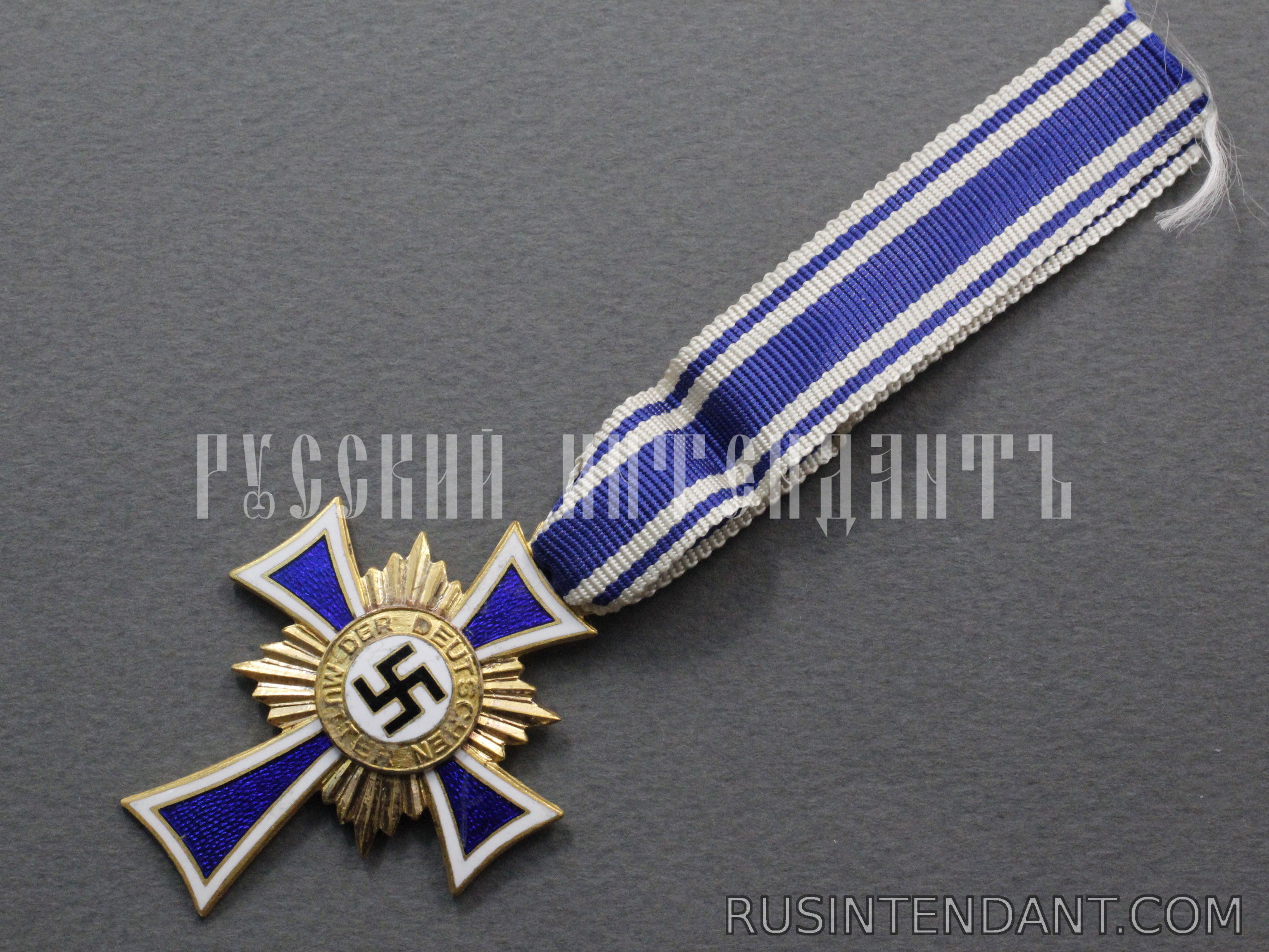 Фото 3: Почетный крест Немецкой матери "Золотой" 