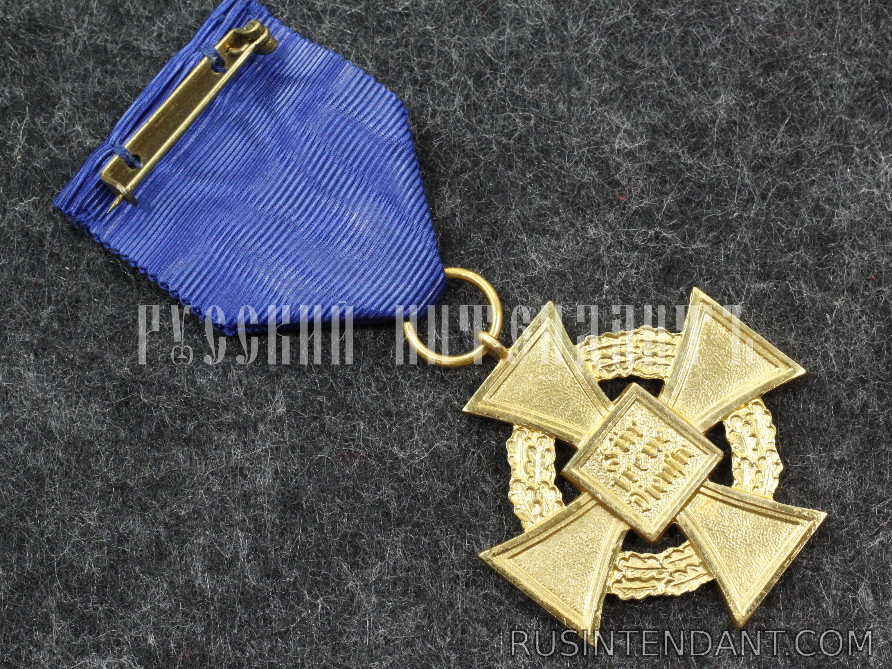 Фото 4: Крест Гражданских заслуг за 40 лет выслуги 